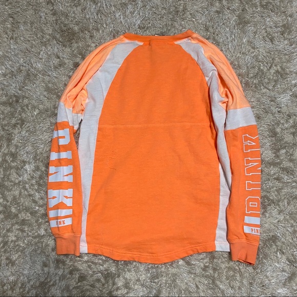 VS PINK sweatshirt - Picture 3 of 3